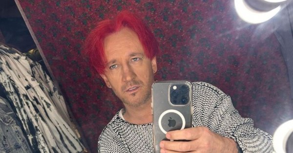 Michał Wiśniewski na nowym zdjęciu z mamą. Dopiero teraz widać, że jest jej lustrzanym odbiciem