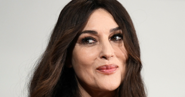 Monica Bellucci nie jest już singielką! Włoska piękność przyłapana ze znanym reżyserem – zdjęcie mówi wszystko
