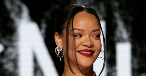 Rihanna pokazała po raz pierwszy syna! Chłopiec jest prześliczny!