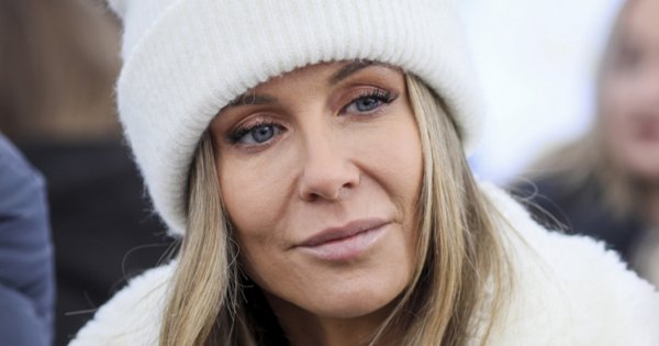 Małgorzata Rozenek-Majdan od stóp do głów w brązie. To chyba nie jest jej kolor...