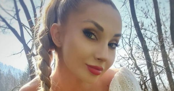 Cleo pluska się w górskim potoku w skąpym stroju ludowym. Prawdziwa z niej Słowianka?