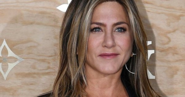 Stylowa Jennifer Aniston wie, jak podkreślić swoją fantastyczną figurę? Te kobiece stylizacje są dowodem!