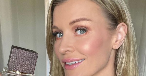 Joanna Krupa wrzuciła zdjęcie z córką. Internauci zauważyli jeden szczegół: "Smutne oczęta"
