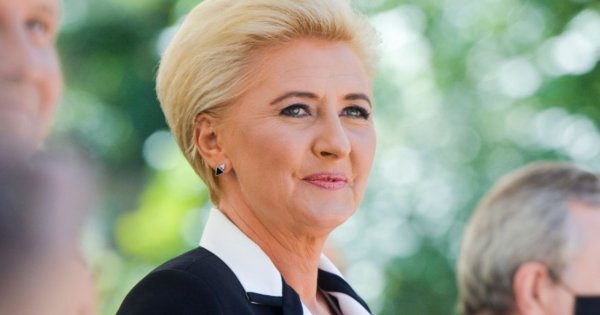 Agata Kornhauser-Duda - wiek, pochodzenie, stylizacje - wszystko, co chcesz wiedzieć o Pierwszej Damie!