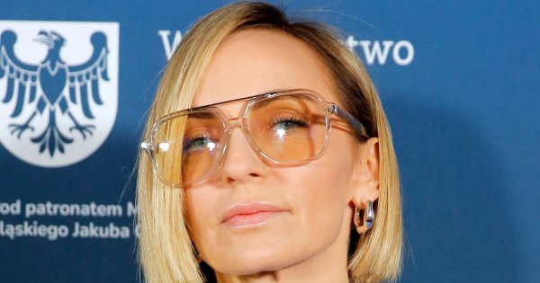 Fryderyki 2023: Anna Wyszkoni w półprześwitującej tęczowej stylizacji przyćmiła wszystkich!