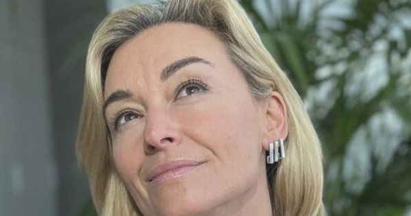 Tak Martyna Wojciechowska wyglądała na początku kariery. MŁODA GNIEWNA ciemnowłosa piękność!