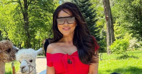 Smutna Sylwia Bomba pozuje w bikini. Pisze: "Nie używam filtrów, ani nie obrabiam się w programach graficznych"