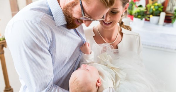"Mój syn i synowa nie chcą ochrzcić dziecka. Próbowałam już mszy za nawrócenie. Co jeszcze mogę zrobić?"