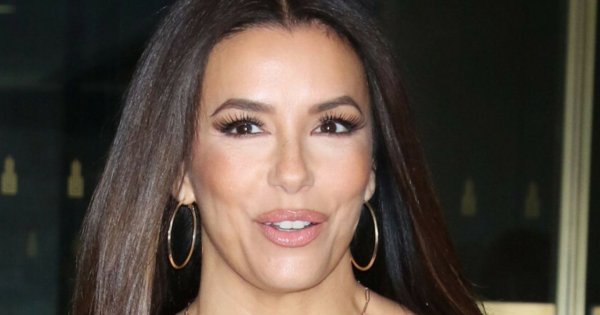 Eva Longoria zdobywa medal za najlepszą kreację w Cannes? Aktorka wprost błyszczała w tej sukni!