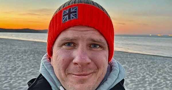 Filip Chajzer pokazał zdjęcie z komunii. W komentarzach festiwal żartów. Dobrych żartów!