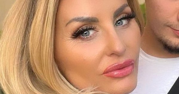 Dagmara Kaźmierska pokazała zdjęcie swojej mamy w bikini. Ktoś pisze: "Śliczne kobietki"