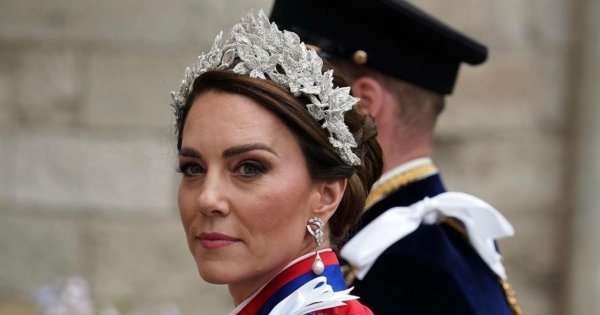 Koncert koronacyjny króla Karola III: Księżna Kate zachwyciła w czerwonym komplecie. To jej kolor!