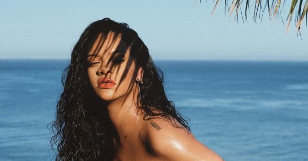Rihanna pokazała sesję ciążową. Wygina się topless w cieniu palm. Zjawiskowa!