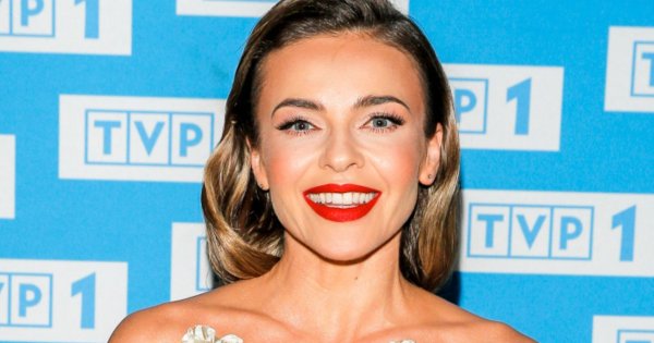 Edyta Herbuś jak... wazon z kwiatami! "Piękna, klasa sama w sobie", pisze fanka