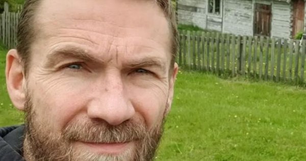 Przemek Kossakowski wraca do ludzi. Fani zachwyceni jego wizerunkiem