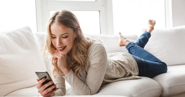 "Tinder sparował mnie z mężem koleżanki. Co mam jej powiedzieć?"