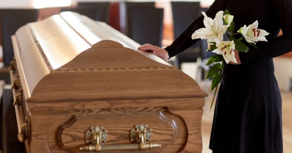 "Mama zapisała to w testamencie! Jak ona mogła... Mój ojciec w grobie się przewraca..."