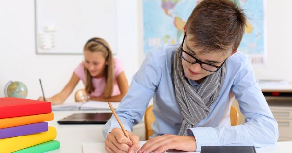 "Syn jest zagrożony z matmy. Tłumaczenie nauczycielki mną wstrząsnęło!"
