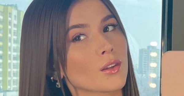 Roksana Węgiel pozuje w staniku na jachcie. Fani: "Zdolna, ale niech świeci talentem, a nie czymś innym"