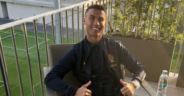 Cristiano Ronaldo buduje dom za skromne 145 000 000 złotych i już podpadł sąsiadom. "Piramida faraona Ronaldo"