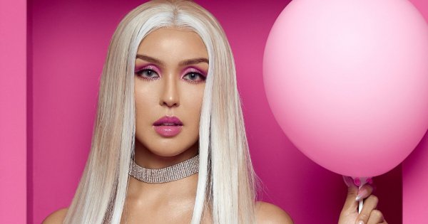 "Moja dziewczyna zrobiła z siebie Barbie. Sztuczna laska wcale nie jest plastik fantastik"