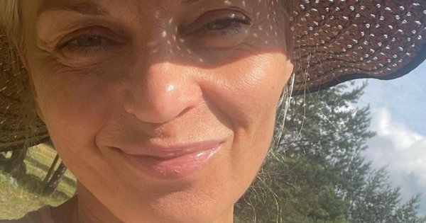 Małgorzata Foremniak zjadła te owoce prosto z krzaka, a fani teraz boją się o jej życie