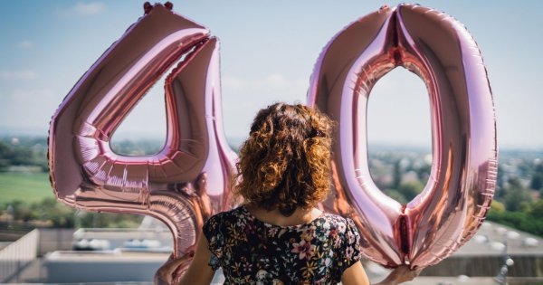 "Tata wyprawiał swoją 40-stkę. Gdy zobaczyłam listę gości, zamarłam. On oszalał?"