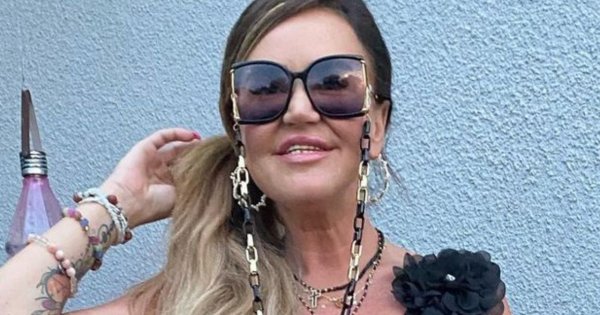 Agnieszka Kotońska zrobiła sobie różowe włosy jak Barbie! "Już nie ten wiek kochana" - piszą fanki