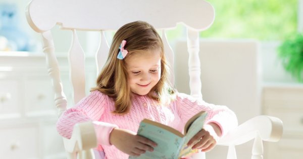 "Moja córka czyta dużo książek, a teściowie się z niej śmieją. Mówią, że powinna oglądać telewizję"