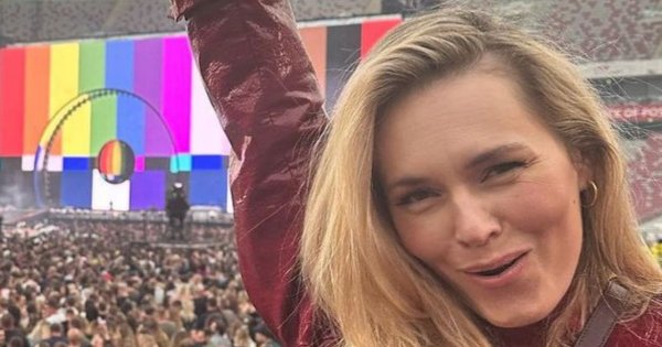 Magdalena Lamparska kusi figurą w czarnym bikini. Wybrała się do Włoch