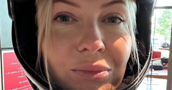 Edyta Pazura pokazuje swoje wdzięki w kuchni i radzi, jak jeść banany. Już gdzieś to słyszeliśmy!