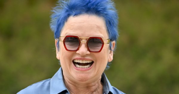Katarzyna Figura z dorosłymi córkami na festiwalu. Niepodobne do mamy?