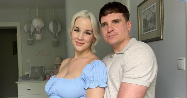 Lil Masti urodziła i wrzuciła fotkę wprost z porodówki!