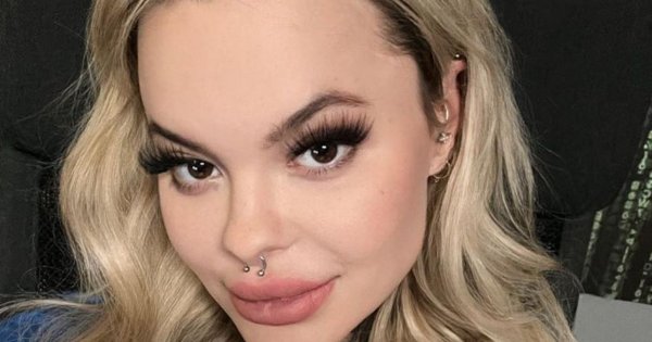 Monika Miller zapozowała topless. Ktoś pisze: "Robi sobie krzywdę pompowaniem ust, kolczykami i tatuażami"