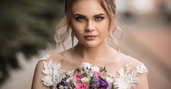 "Panna młoda nie wytrzymała, gdy usłyszała, dlaczego jej chrzestny nie przyjdzie na wesele"