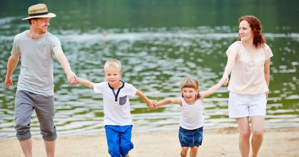 "Długi weekend spędziłam na plaży. Tata plażowicz kazał dziecku załatwić się w morzu! Co to za wychowanie?"