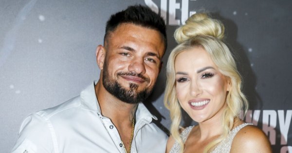 Trybson i Eliza Trybała na premierze w mini sukience. "Ciąża?" - pytają wścibscy fani