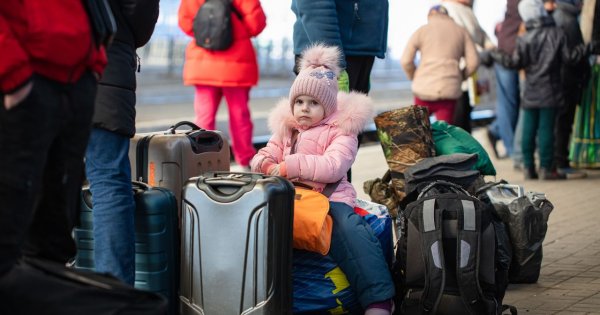 "Pańcia w pociągu nie ustąpiła mojemu dziecku miejsca przy oknie! Szła w zaparte, że to miejsce się jej należy"