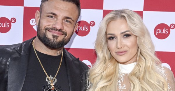 Eliza Trybała i jej włosy, które żyją własnym życiem. Doczepy do pasa rzucają się od razu w oczy