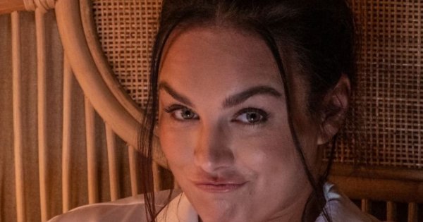 Ewa Farna jako blondynka! Wokalistka jest nie do poznania