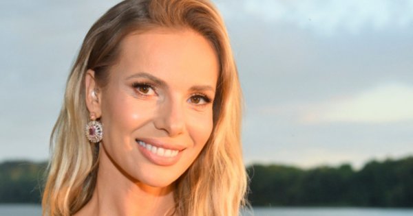 Izabela Janachowska świętuje 37. urodziny na Malcie! Na boso w sesji z rodziną wygląda obłędnie