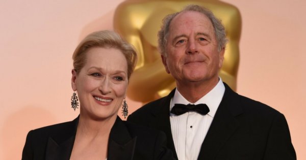 Meryl Streep i jej mąż obchodzą szafirowe gody! Historia ich miłości to gotowy materiał na film