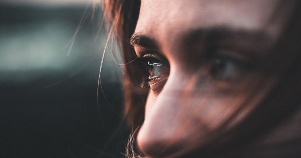 "Mąż namawia mnie do korekty nosa. Mówi, że dzięki temu będą mu się bardziej podobać"