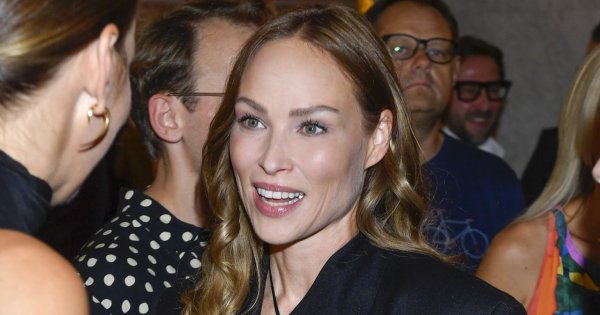 Weronika Książkiewicz zabrała syna na imprezę. Nastoletni elegant zrobił furorę!