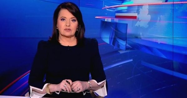 Jest najsłynniejszą dziennikarką TVP. Internauci "żegnają" ją MEMAMI!