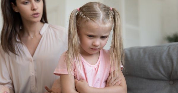"Znajoma wystawiła za darmo łóżeczko po córce. Gdy odpowiedziałam na ogłoszenie, ona napisała coś takiego"