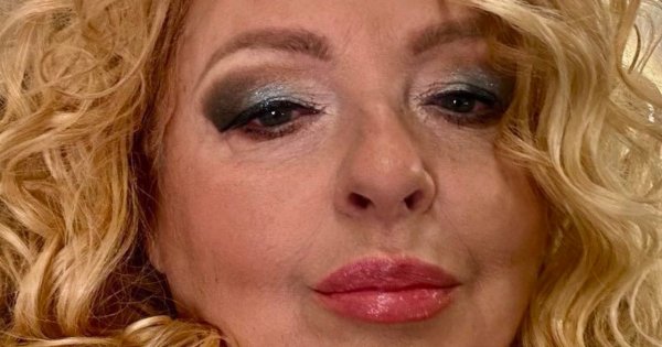 Druga córka Magdy Gessler wzięła ślub. Internautów najbardziej szokuje jej suknia. Panna młoda ma odsłonięty brzuch