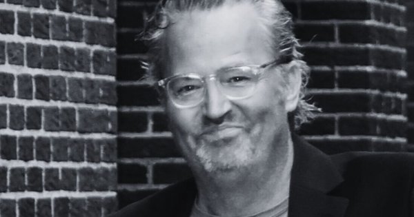 W domu Matthew Perry'ego znaleziono leki. A co z nielegalnymi substancjami?
