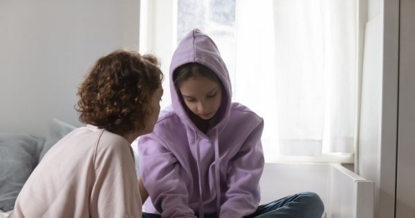 "Zostawiłam Cię córeczko z babcią. Teraz żałuję decyzji sprzed 15 lat, ale nie mogę cofnąć czasu"
