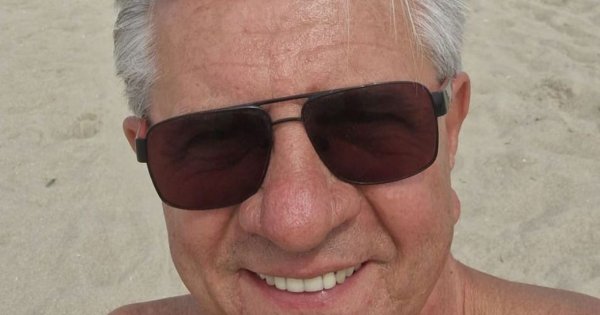 Filip Chajzer pokazał ojca bez koszulki. Fani oniemieli: "Forma godna podziwu"
